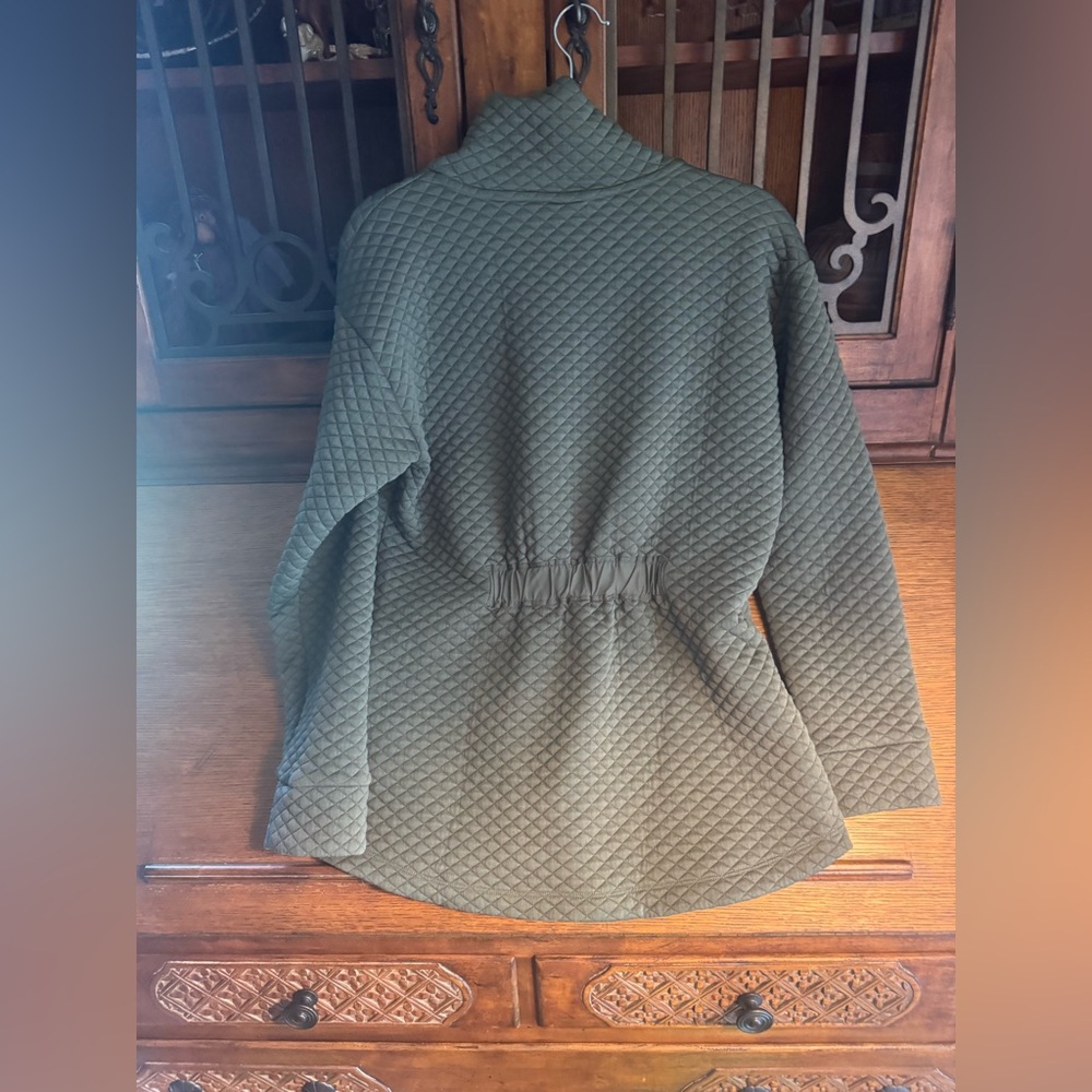 Quilted Tunic Pullover - Picture 4 of 4
